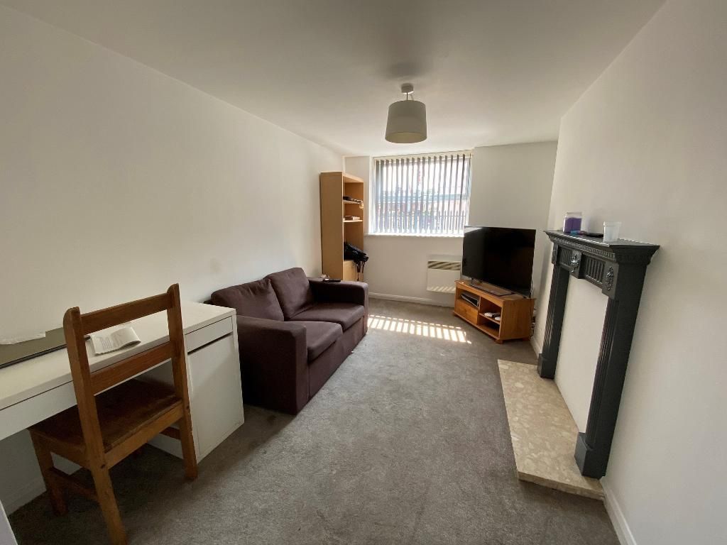 Property photo 1 of 7 Lounge