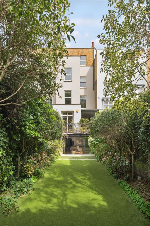 Property photo 1 of 17 Image