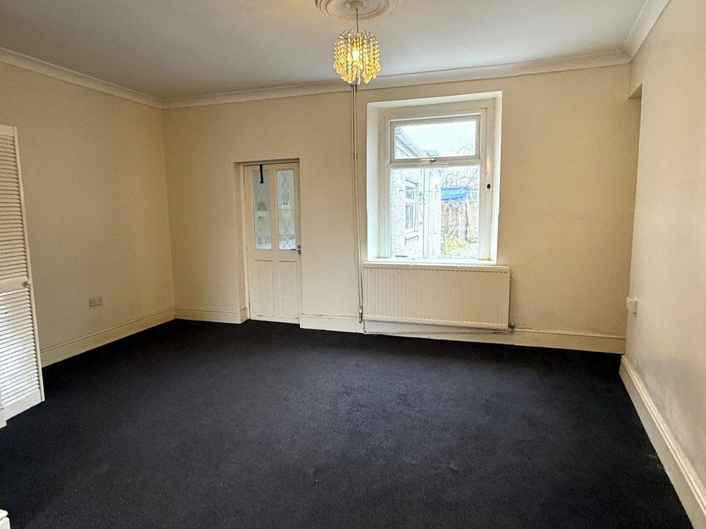 Property photo 3 of 9 Not Specified