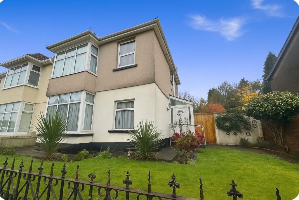 Property photo 1 of 31