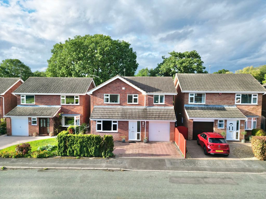 Property photo 1 of 33