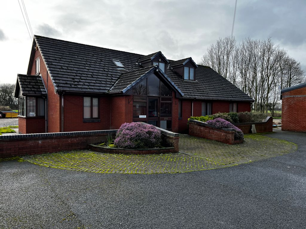 Property photo 1 of 4