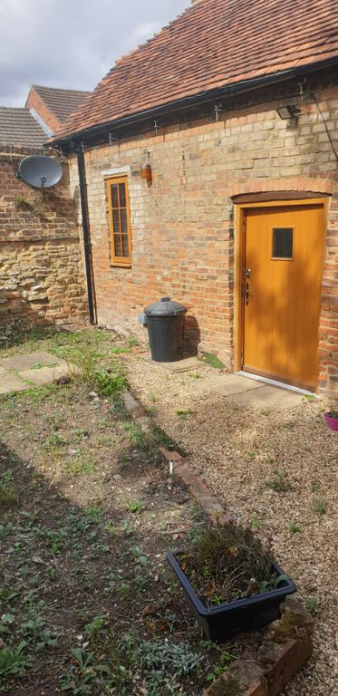 Property photo 3 of 34