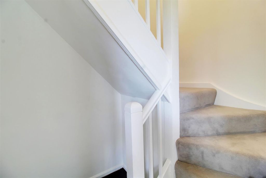 Additional image 5 of 2 bed maisonette for saleStation Close, Brookmans Park AL9