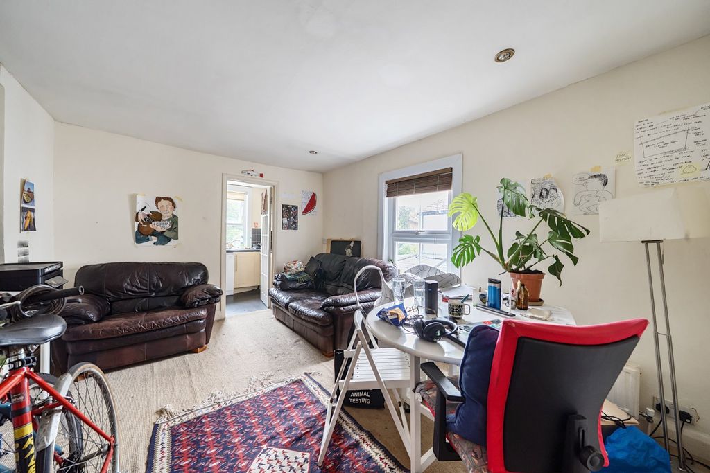 Property photo 3 of 6 Picture No. 09