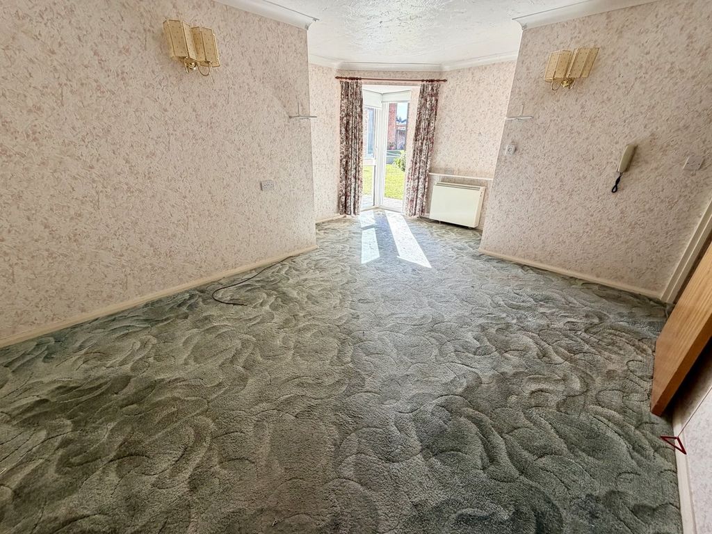 Property photo 3 of 14