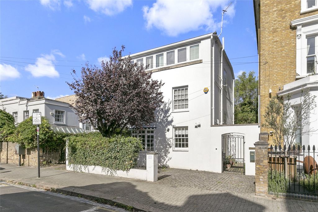Property photo 1 of 11 Elsynge Road