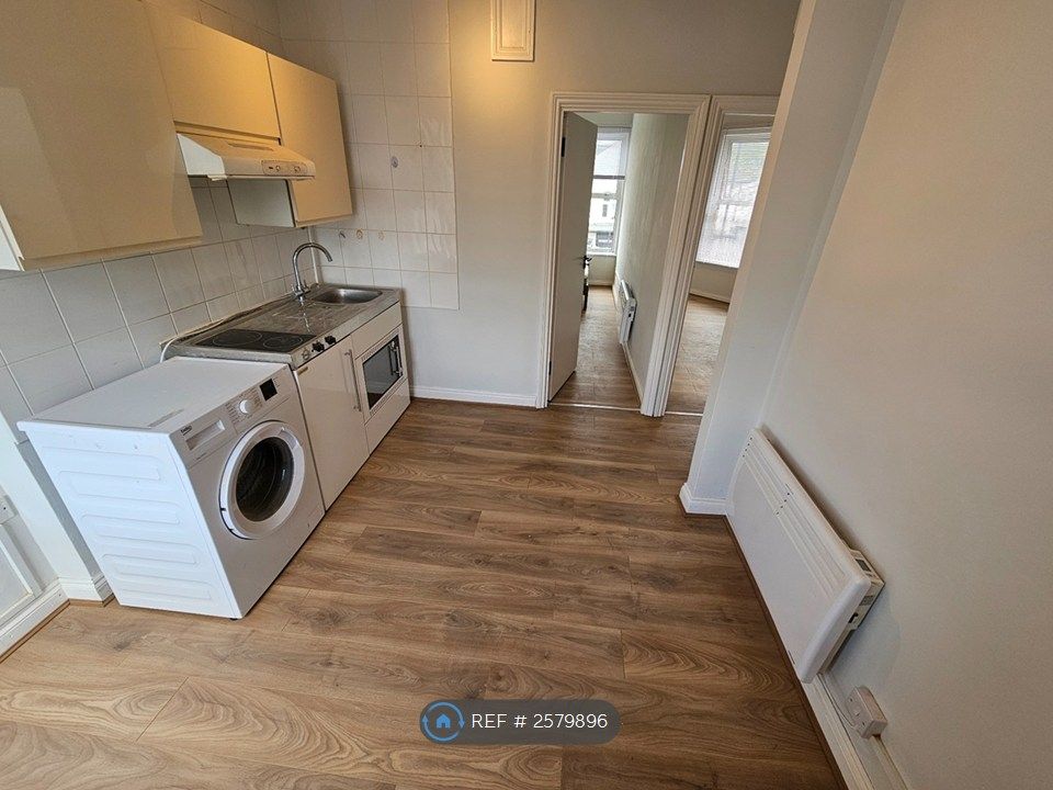 Property photo 3 of 8