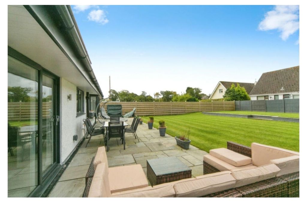 Property photo 3 of 19 Rear Garden