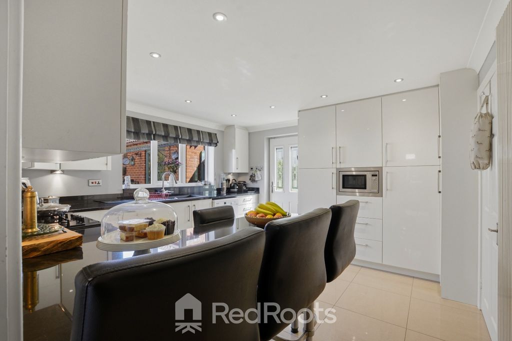 Property photo 1 of 32 5110831