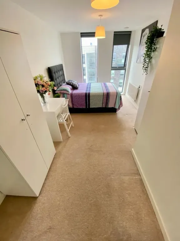Property photo 1 of 4