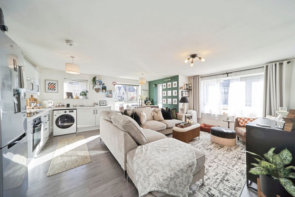 Property photo 2 of 12