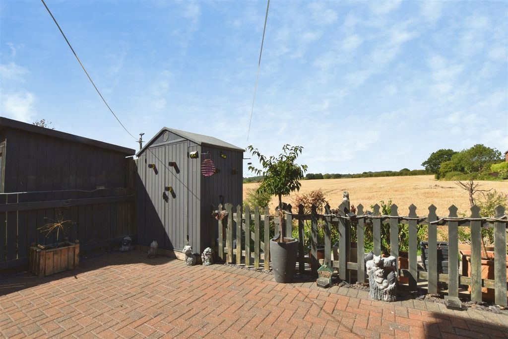 Property photo 3 of 22 Ada9B3d5-Garden 202.Jpg