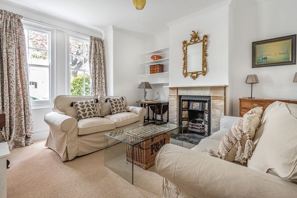 Property photo 1 of 9 839140 (2)