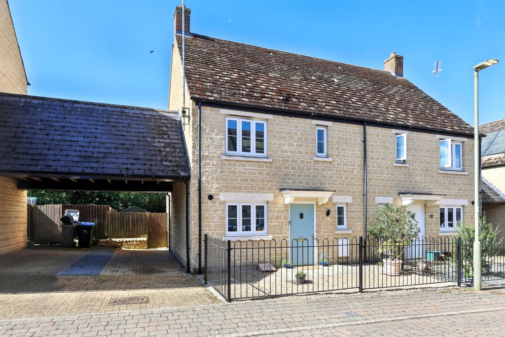 Property photo 1 of 13 Img_5489