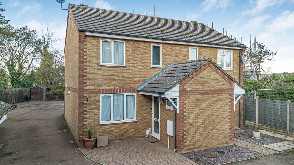 Property photo 1 of 18