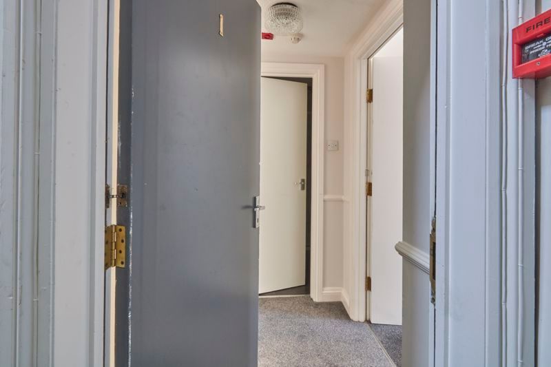 Property photo 2 of 8 Hallway