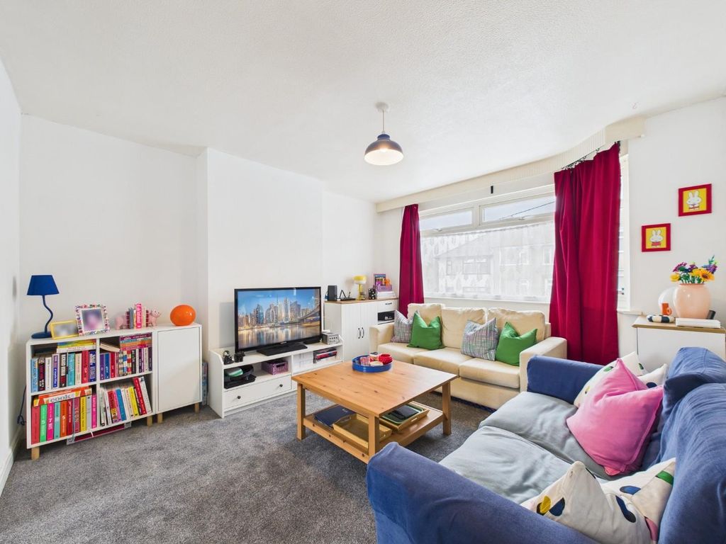 Property photo 2 of 31 Cam01530G0-Pr0349-Still001.Jpg