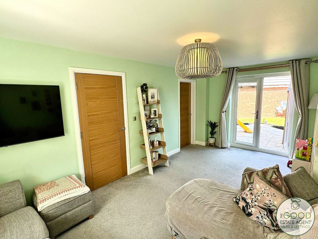 Property photo 3 of 27