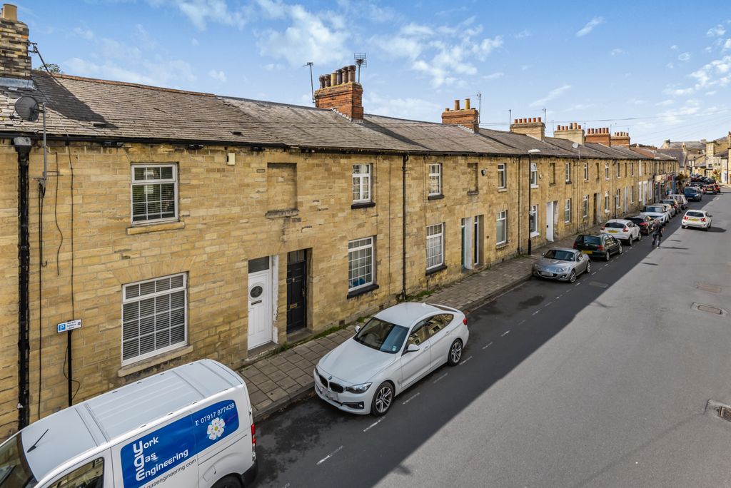 Property photo 1 of 9 0 General