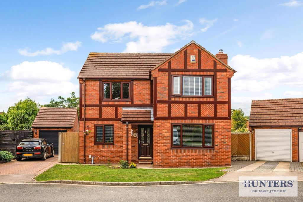 Property photo 1 of 27 95572_4 The Chestnuts Hensall  (1) - Copy_Low.Jpg