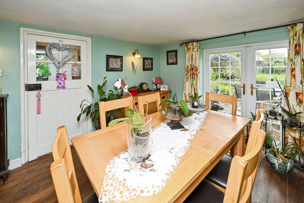 Property photo 3 of 19 Dining Room