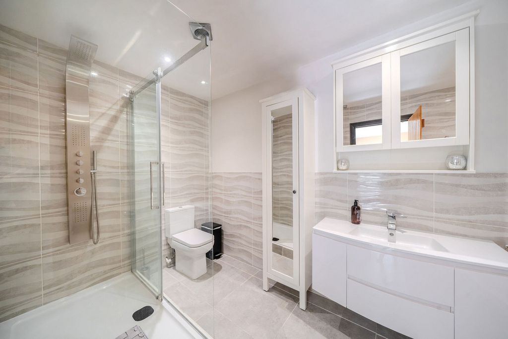 Additional image 30 of 4 bed detached house for saleSt Nicholas, Cardiff CF5