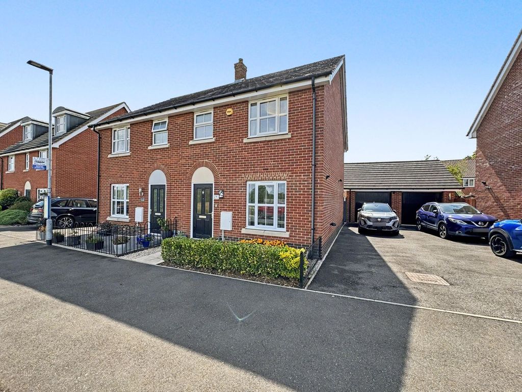 Property photo 1 of 37