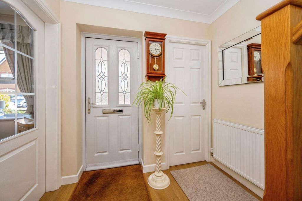 Property photo 2 of 27 25Tallandavenue-31.Jpg