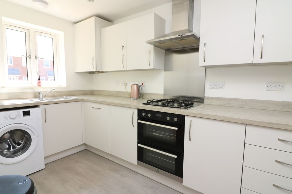 Property photo 3 of 18 Img_0664