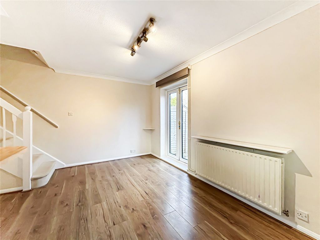 Property photo 2 of 11 Picture No. 20