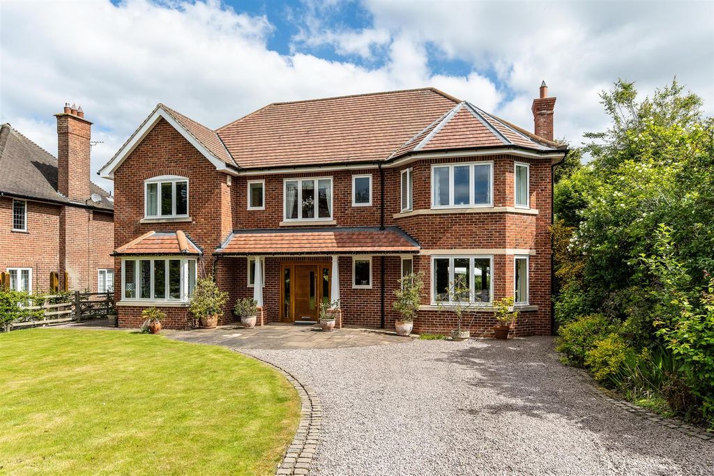 Additional image 30 of 5 bed detached house for saleNicker Hill, Keyworth NG12