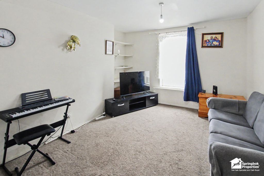 Property photo 2 of 10 Image 1