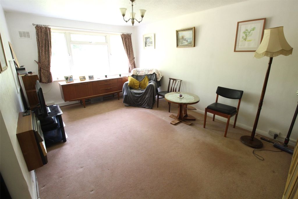 Property photo 2 of 8 Picture No. 01