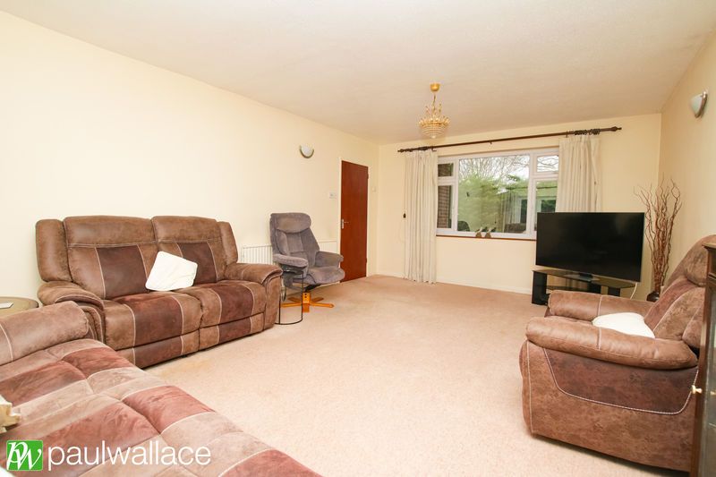 Property photo 2 of 23 Lounge