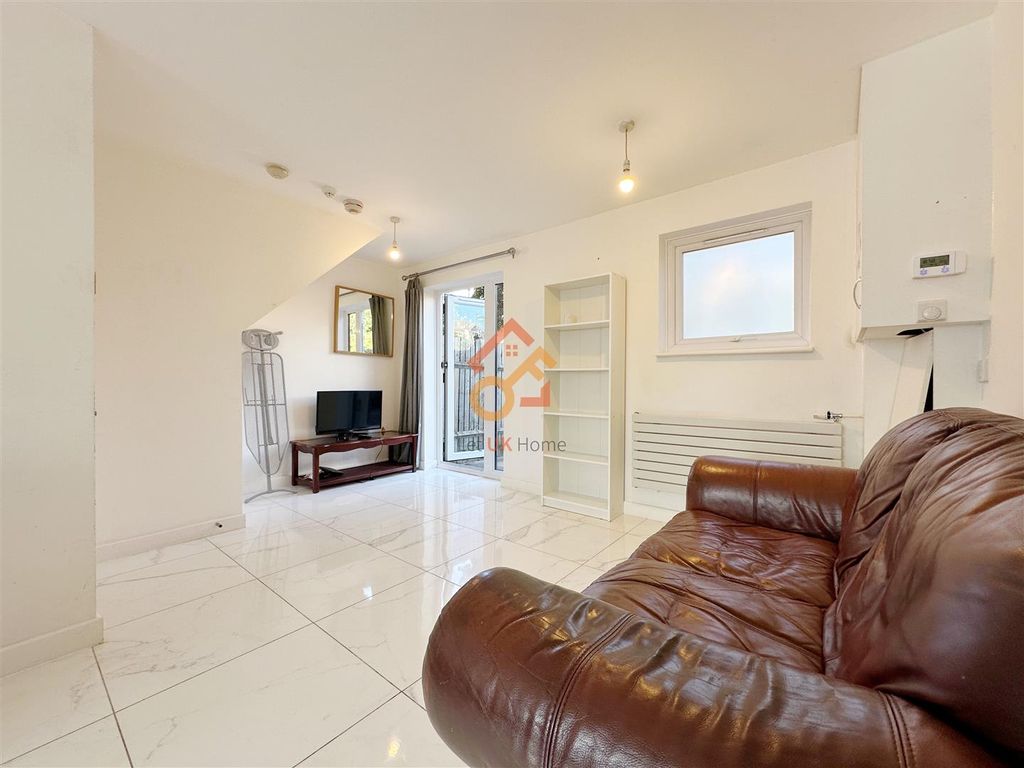 Property photo 3 of 46 ????_2026-04-29_141245_934.Jpg