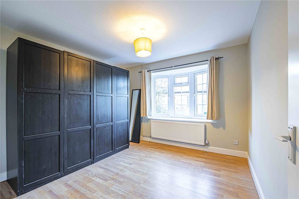 Property photo 3 of 14 Picture No. 30