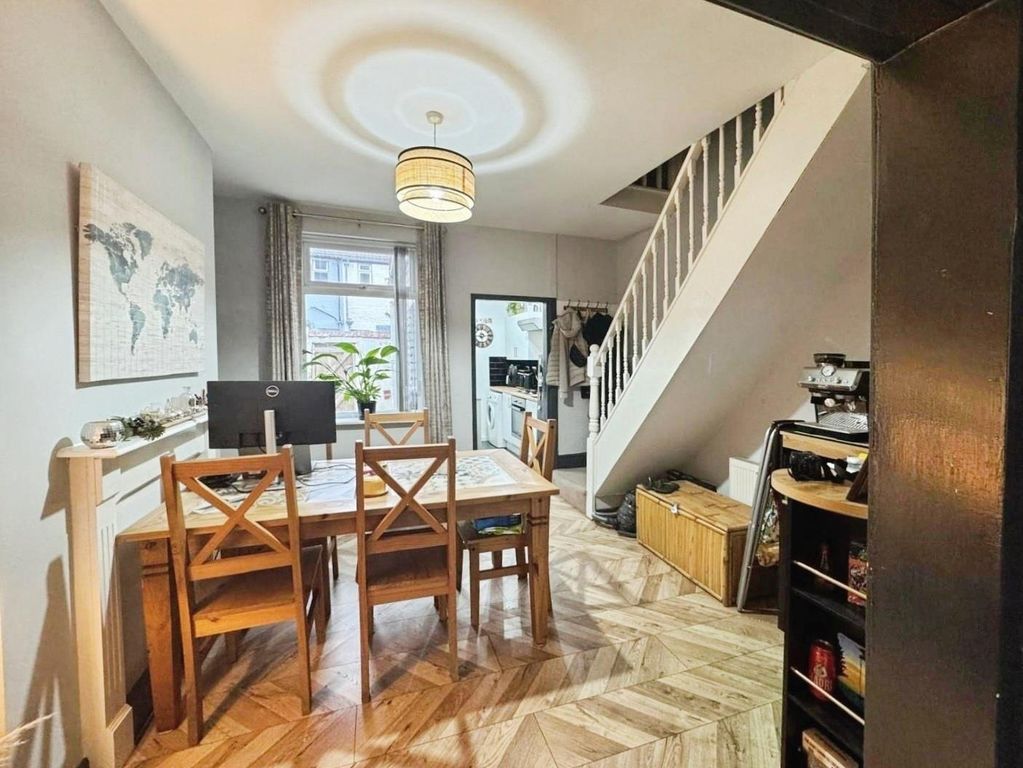Property photo 3 of 10 Ae44A6E6-Photo 2025-02-2026 2C 2016 2052 2029 20 2