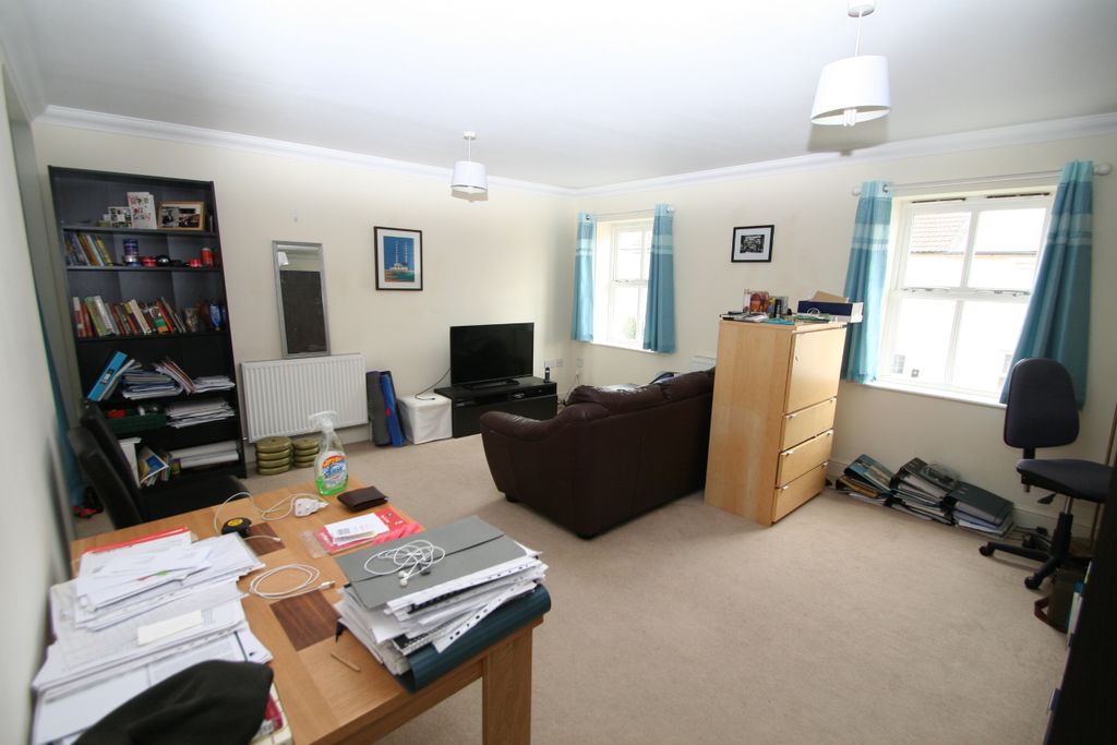 Property photo 3 of 6