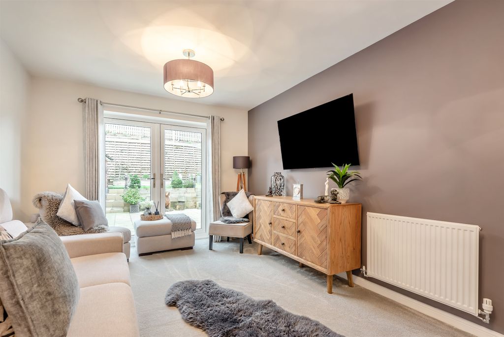 Property photo 3 of 23