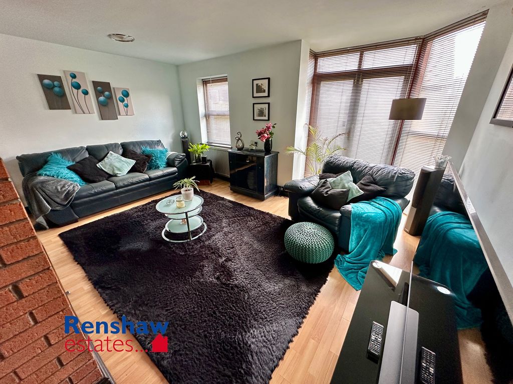 Property photo 2 of 23 L (5)