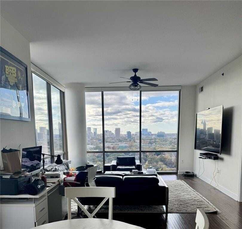 Property photo 2 of 5 <Alttext/>