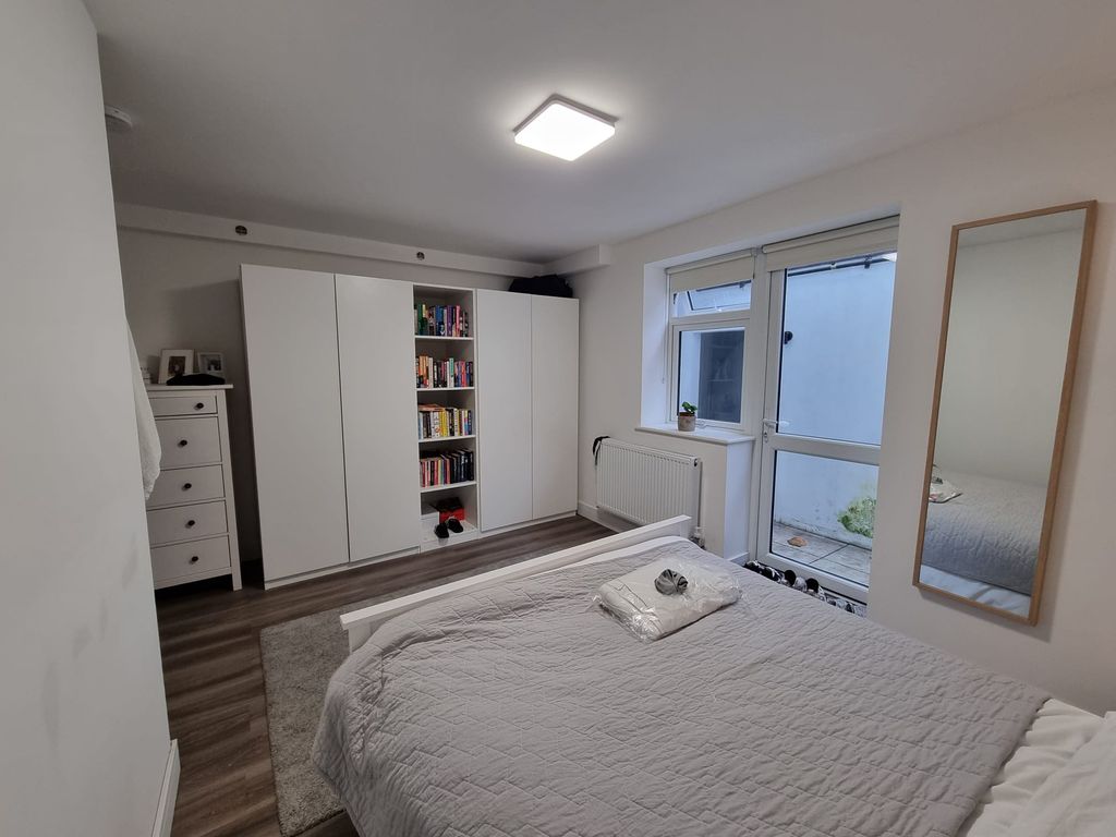 Property photo 2 of 11 Photo 1