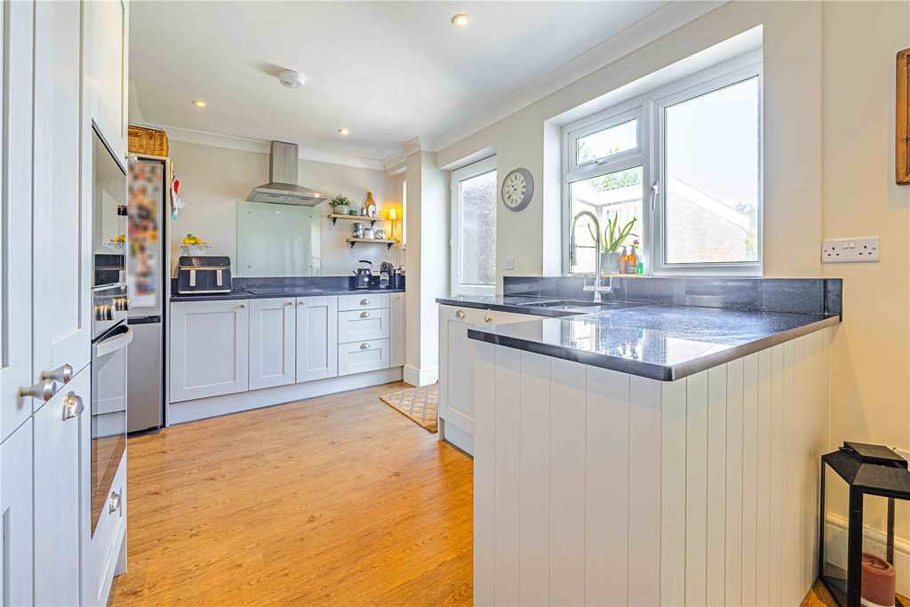 Property photo 2 of 24 Picture No. 66