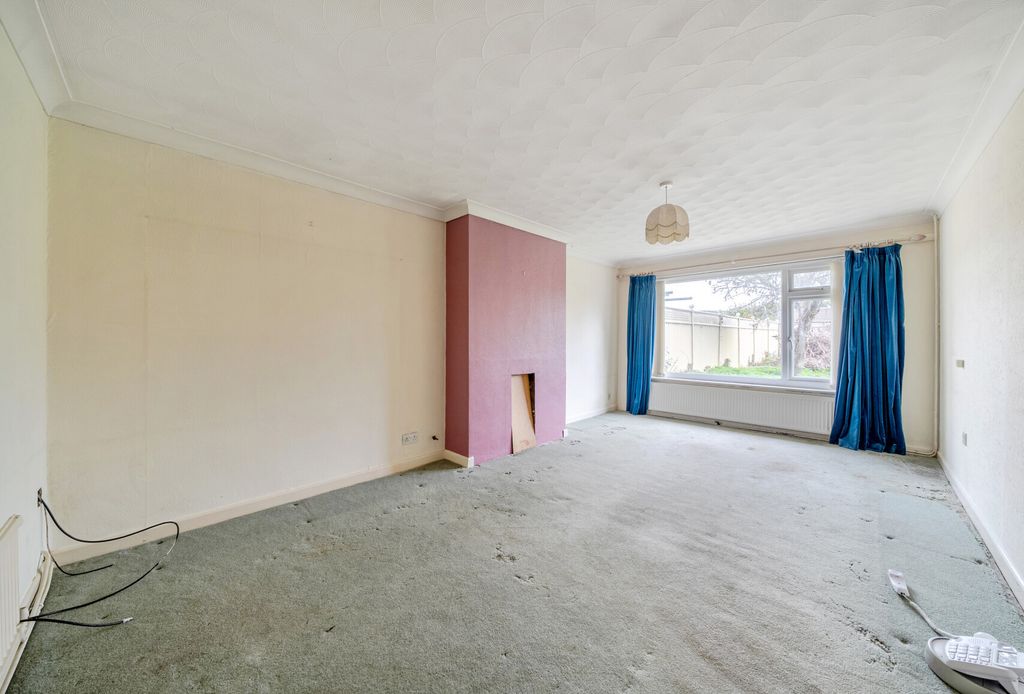 Property photo 2 of 12 1375583-1-6908B4A...