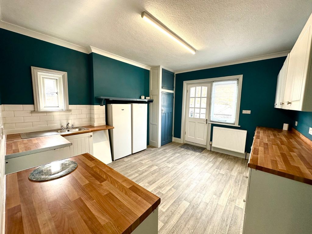 Property photo 2 of 9 Picture 2