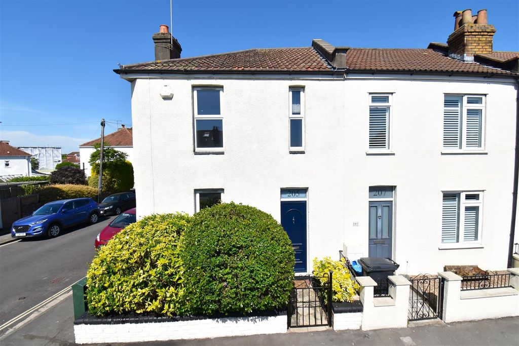 Property photo 1 of 19