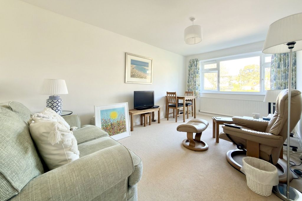 Property photo 3 of 17 Picture No. 52