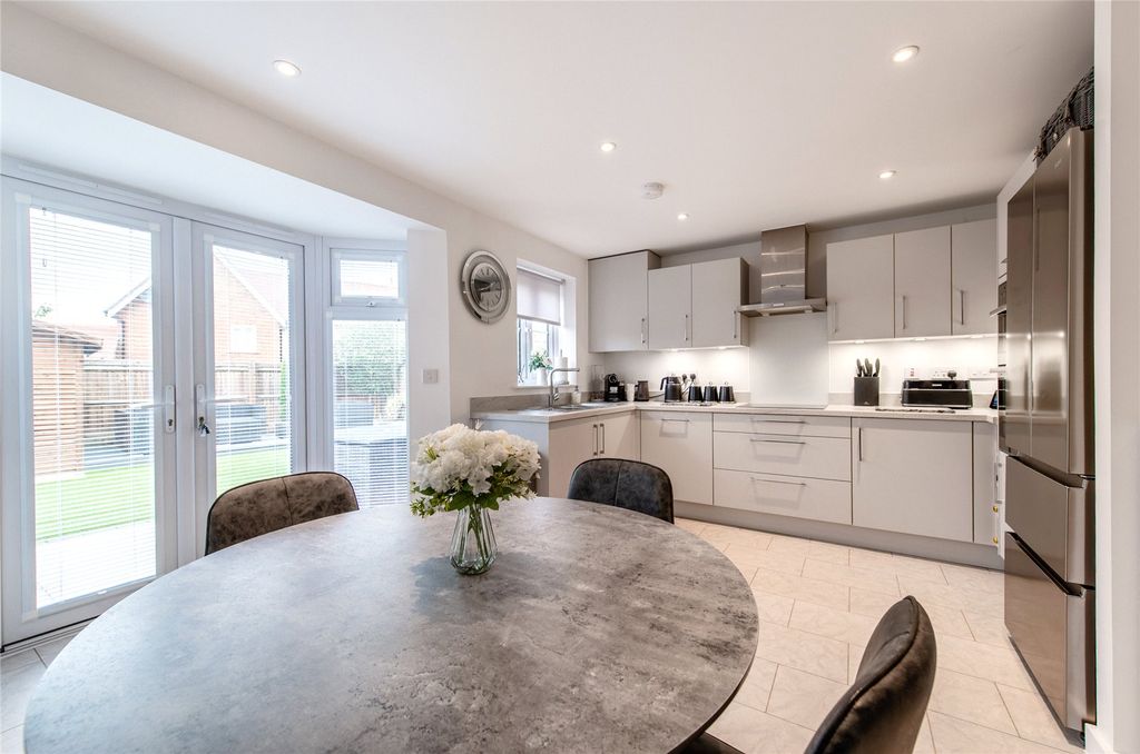 Property photo 2 of 28 Picture 2