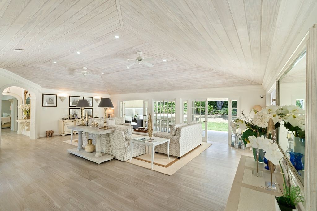 Property photo 2 of 45